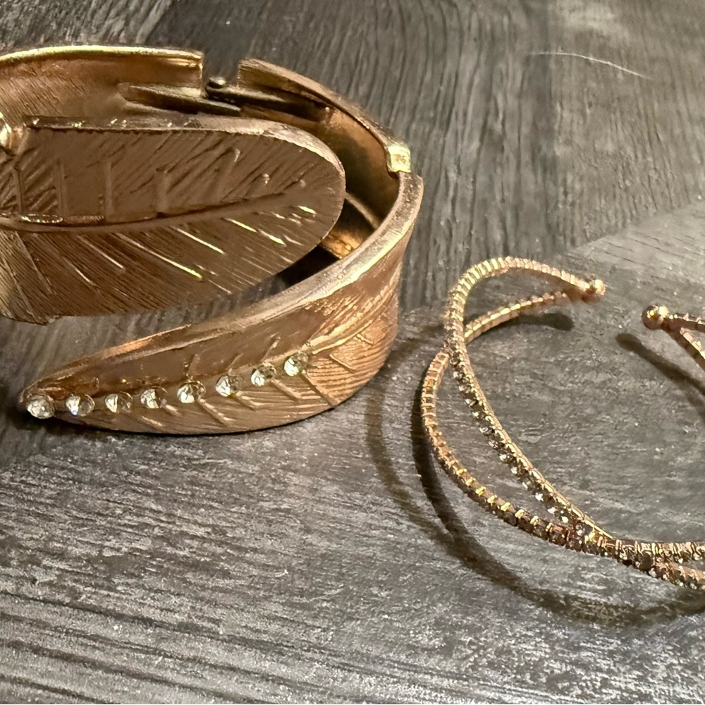 Elegant Rose Gold Feather Bracelet Set
